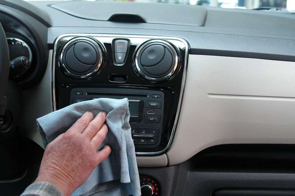 autoaufbereitung innenraumpflege