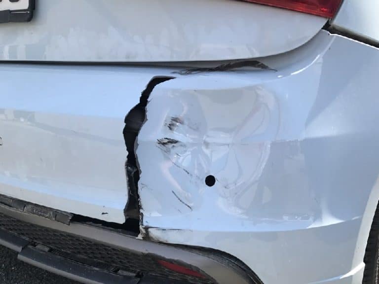 Nach Unfall - Bild vom Unfallschaden Autoreparatur KFZ - Werkstatt Erlangen und Forchheim